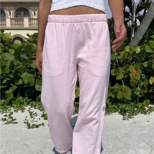 Brandy Melville Rosa Sweatpants - Light Pink